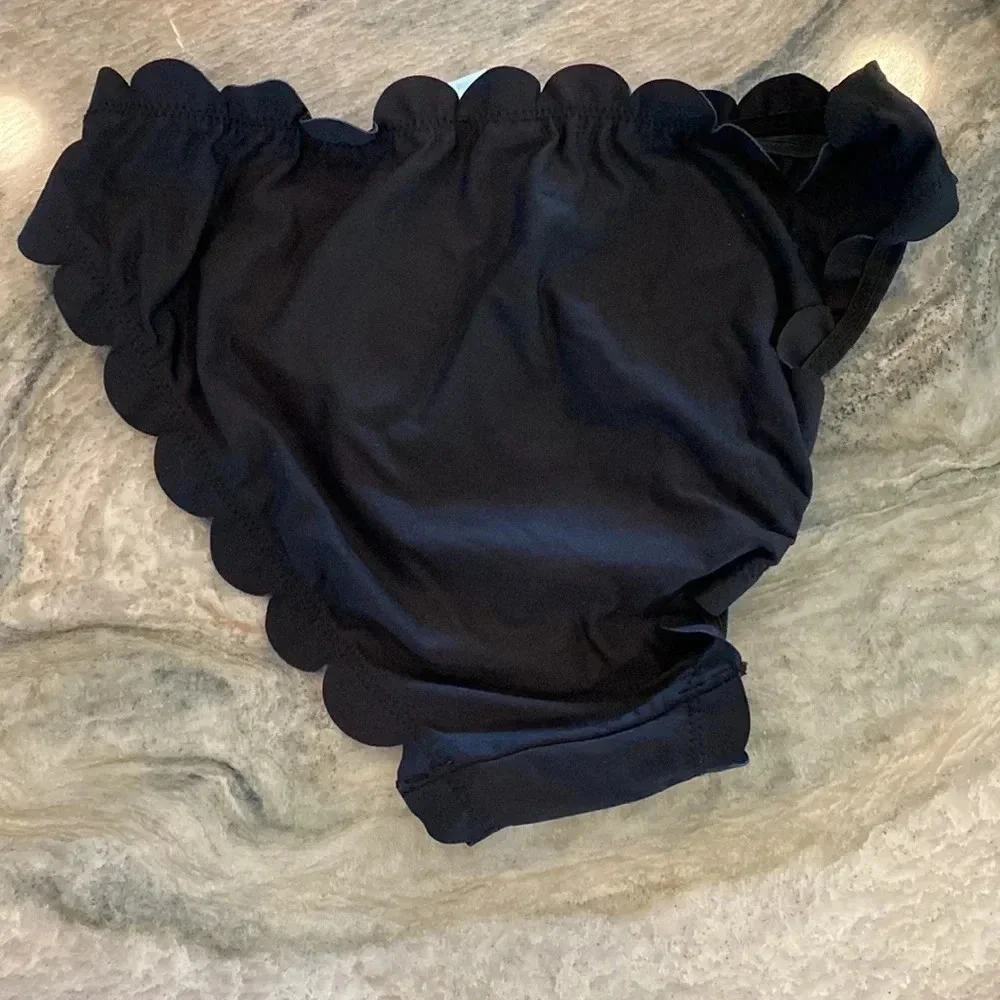 Chelsea28 black scalloped trim bikini bottom size XXS - Picture 8 of 9